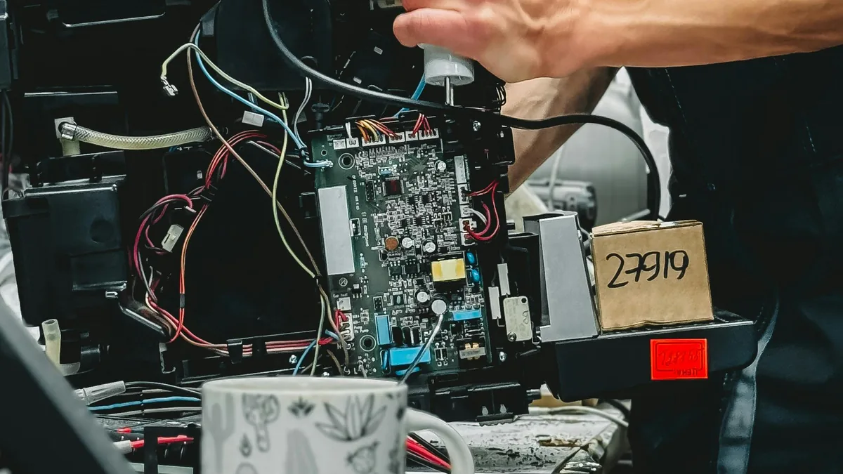 Не берёт бумагу