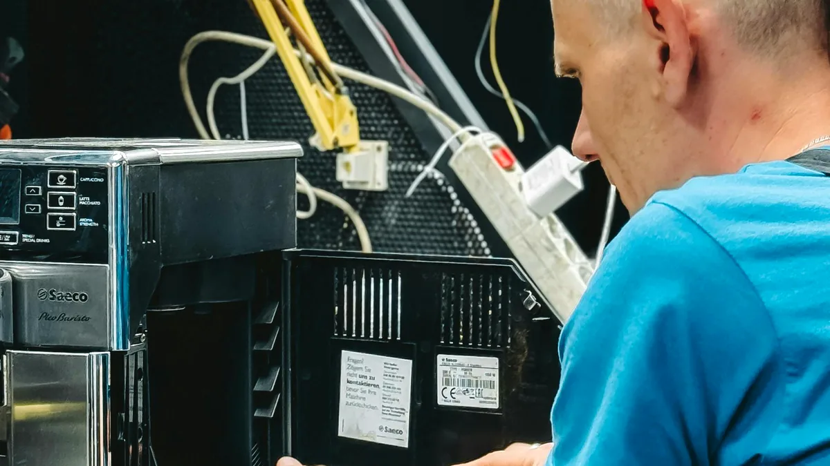 Ремонт кофемашины: не греет / ошибка